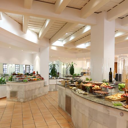 Iberostar Selection Andalucia Playa Otel Chiclana de la Frontera Dış mekan fotoğraf The buffet at the hotel