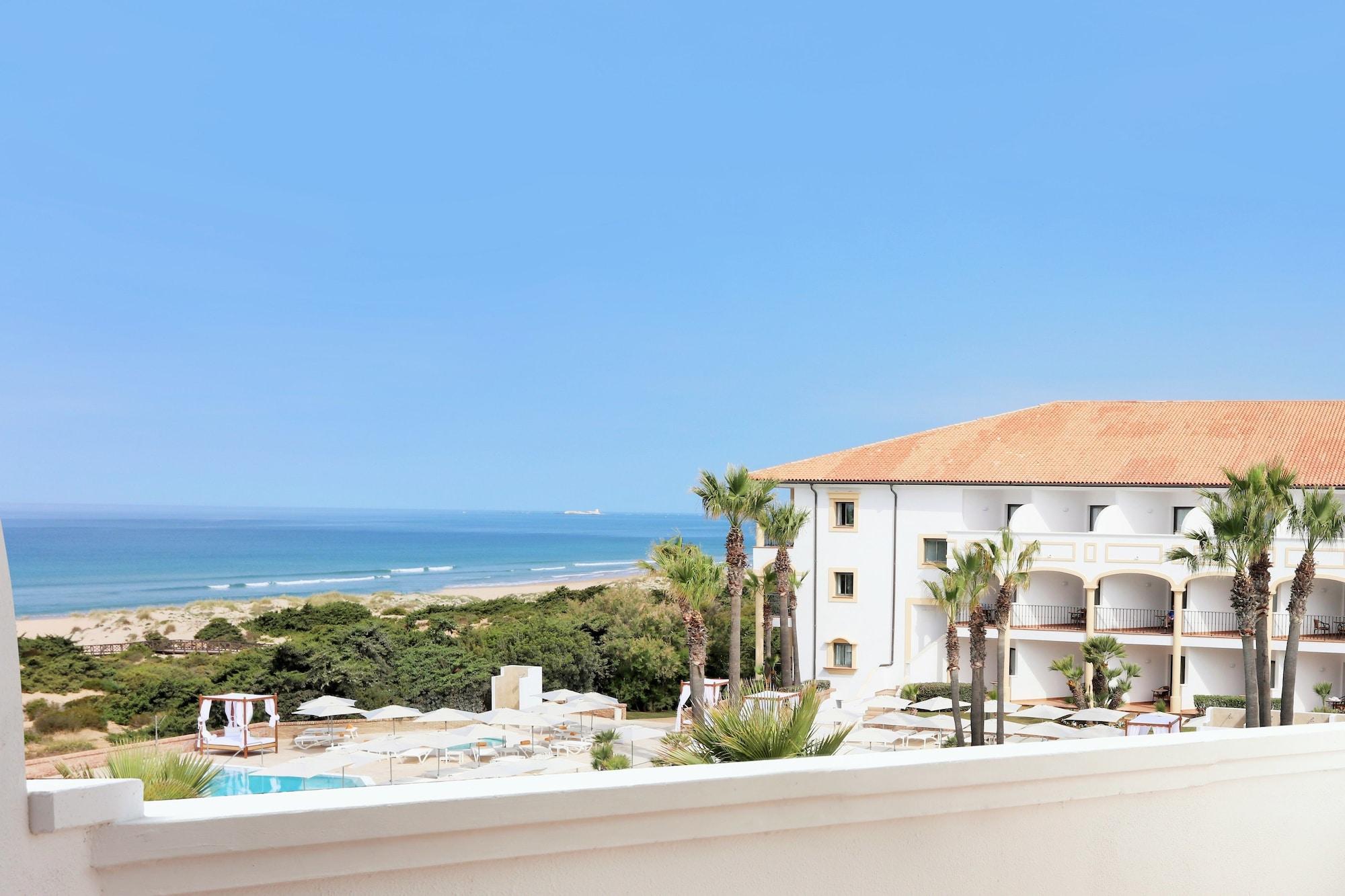 Iberostar Selection Andalucia Playa Otel Chiclana de la Frontera Dış mekan fotoğraf View of the beach