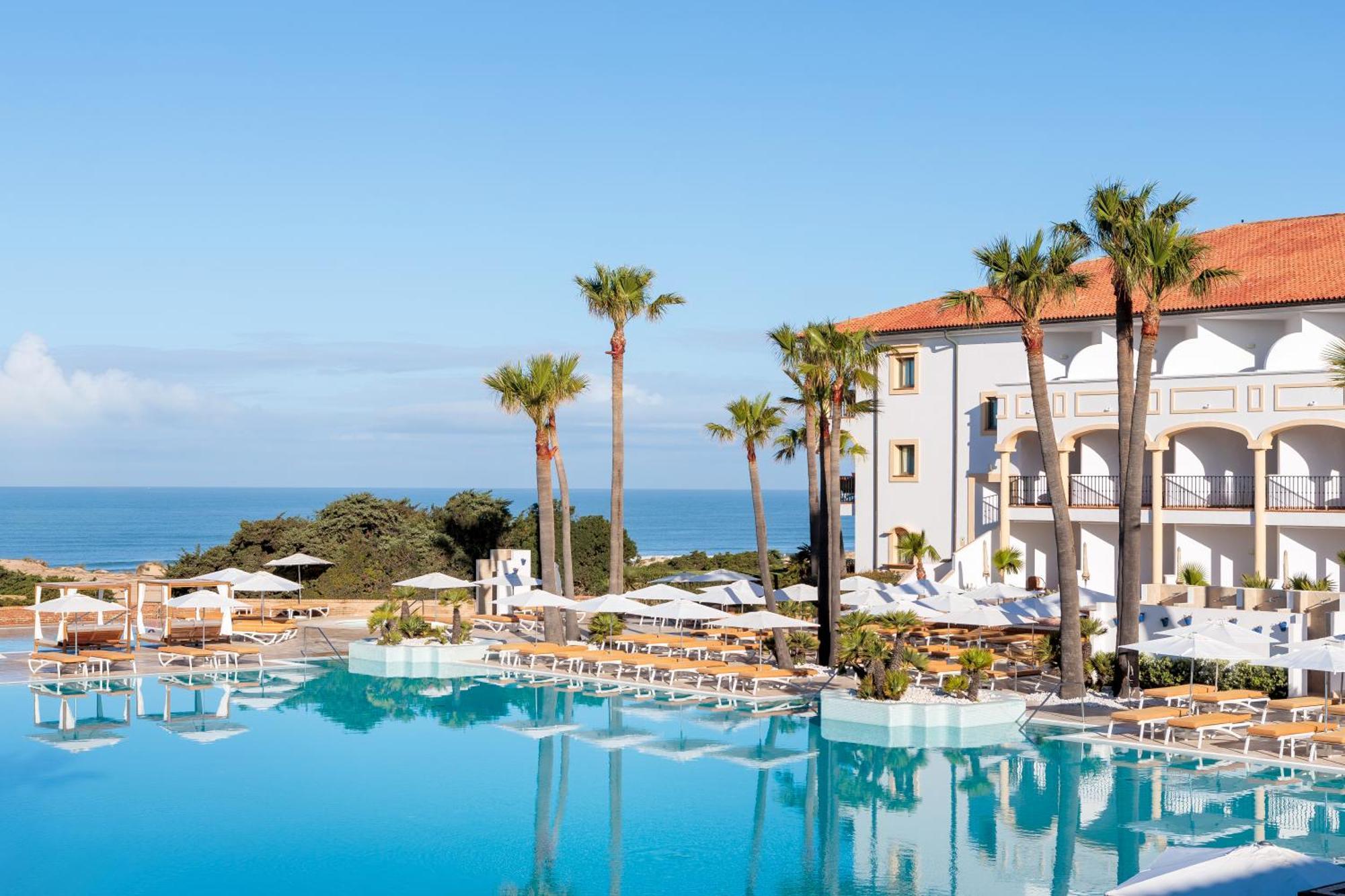 Iberostar Selection Andalucia Playa Otel Chiclana de la Frontera Dış mekan fotoğraf The hotel's main pool